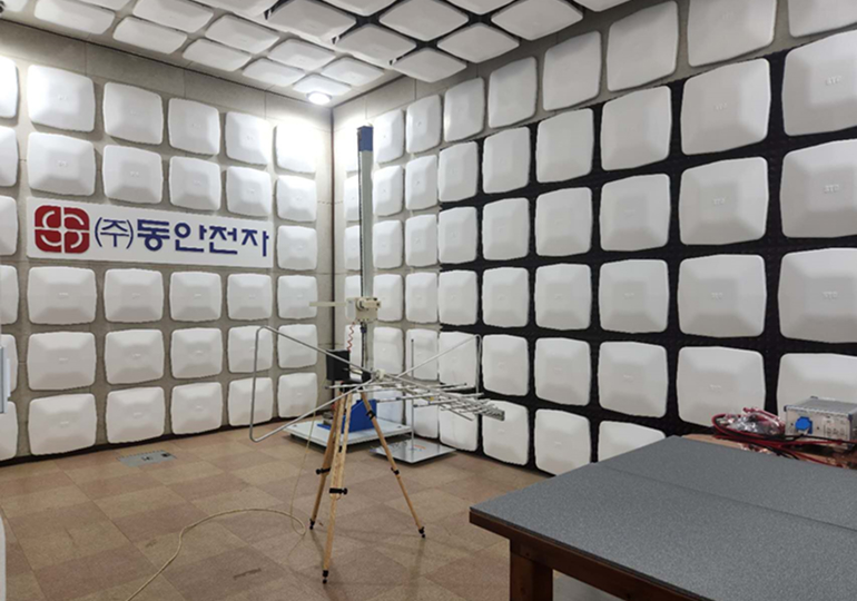 EMI Chamber 시험 이미지01